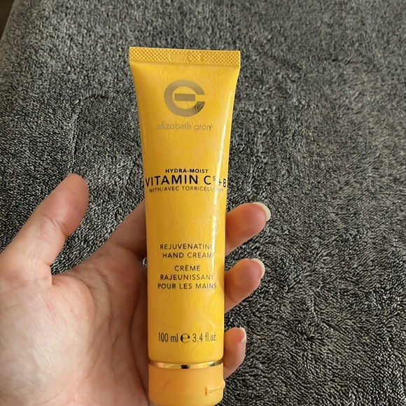 Elizabeth Grant rejuvenating hand cream vitamin C and B - Picture 3 of 6